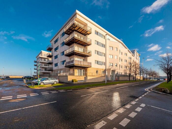 2 Bedroom Detached House To Rent In Hesperus Crossway, Edinburgh, Midlothian, EH5