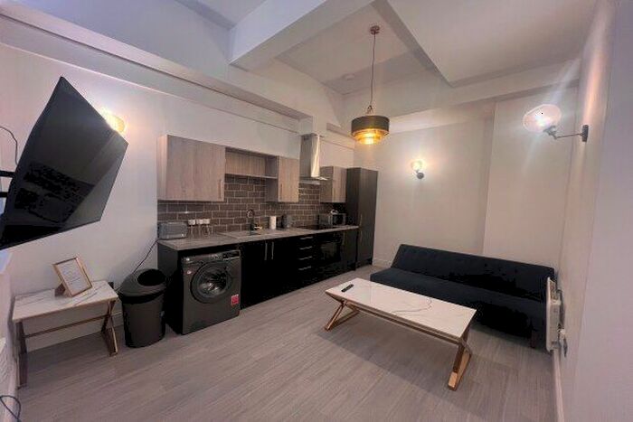 1 Bedroom Flat To Rent In St. Johns North, Wakefield, WF1