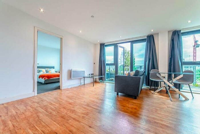 2 Bedroom Flat To Rent In Bluecoat House, North Sherwood Street, Nottingham, NG1