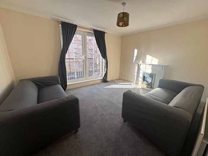 2 Bedroom Flat To Rent In Stead's Place, Edinburgh, EH6
