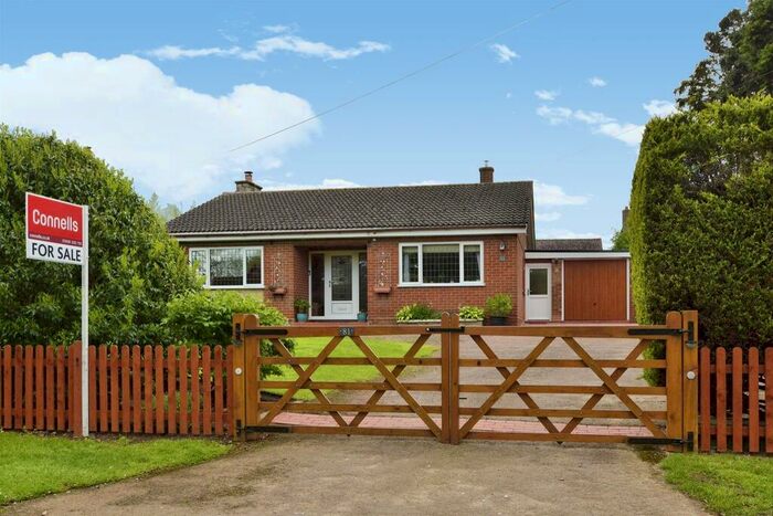 3 Bedroom Detached Bungalow For Sale In High Street, Nash, Milton Keynes, MK17