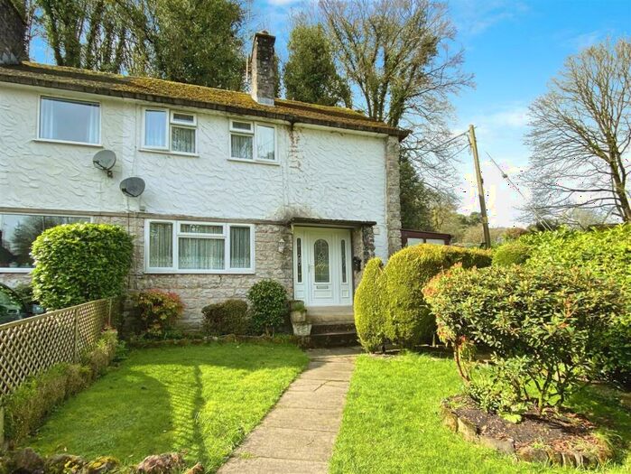 3 Bedroom Semi-Detached House For Sale In The Crescent, Rudyard, Staffordshire, ST13