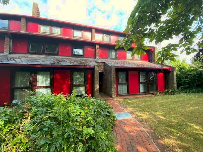 2 Bedroom Apartment To Rent In The Drive, Peterborough, PE3