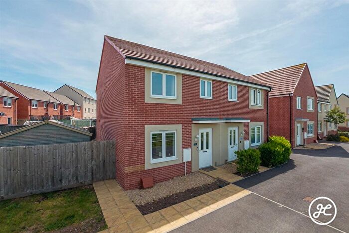 3 Bedroom Semi-Detached House For Sale In Garnet Road, Bridgwater, TA6