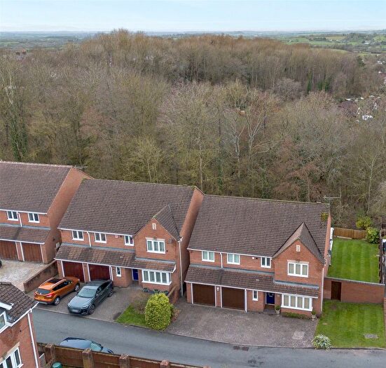 5 Bedroom Detached House For Sale In Kenneth Vincent Close, Redditch, Worcestershire, B97