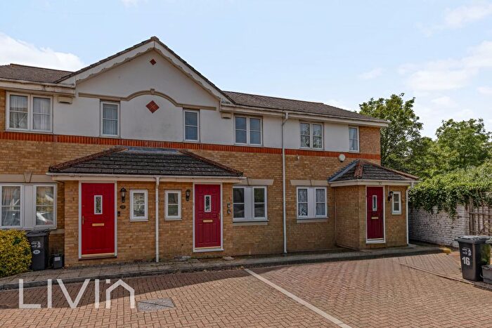 3 Bedroom Terraced House For Sale In Whitstable Place, Croydon, Greater London, CR0