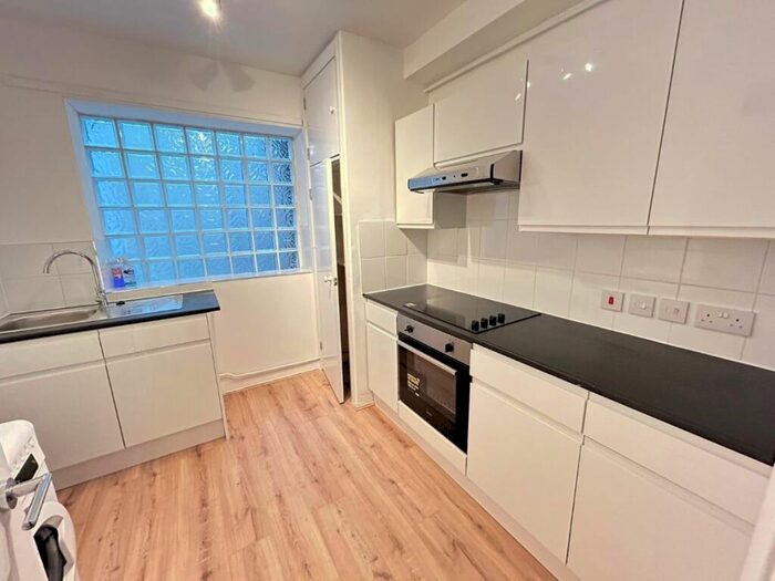 2 Bedroom Flat To Rent In Regent House, Eversholt Street, London, NW1