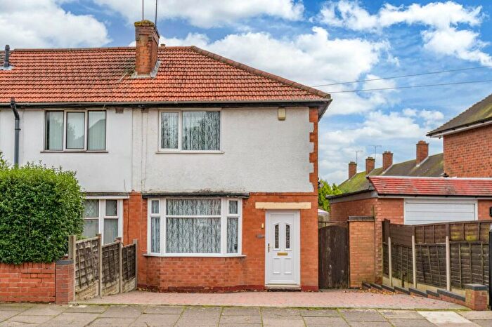 2 Bedroom End Of Terrace House For Sale In Edenhurst Road, Birmingham, West Midlands, B31