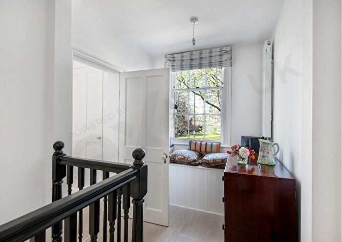 5 Bedroom Semi-Detached House For Sale In Fortis Green, East Finchley, Muswell Hill, London, N2