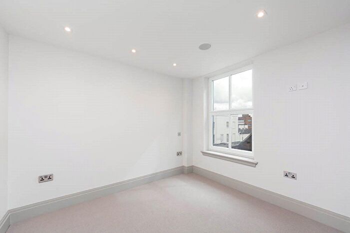 1 Bedroom Flat To Rent In Grayton House, - Fulham Road, Fulham, SW6