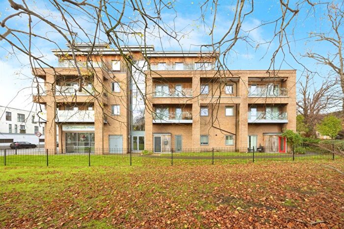 2 Bedroom Flat For Sale In Nicholas Hammond Close, Ashford, TN23