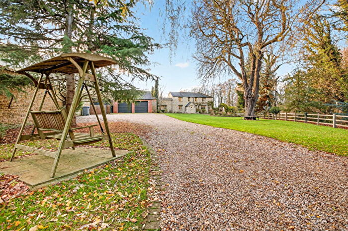 4 Bedroom Barn Conversion For Sale In Grange Farm Barns, Geddington, NN14