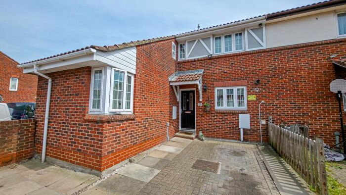 4 Bedroom House For Sale In Longworth Close, Thamesmead, London, SE28