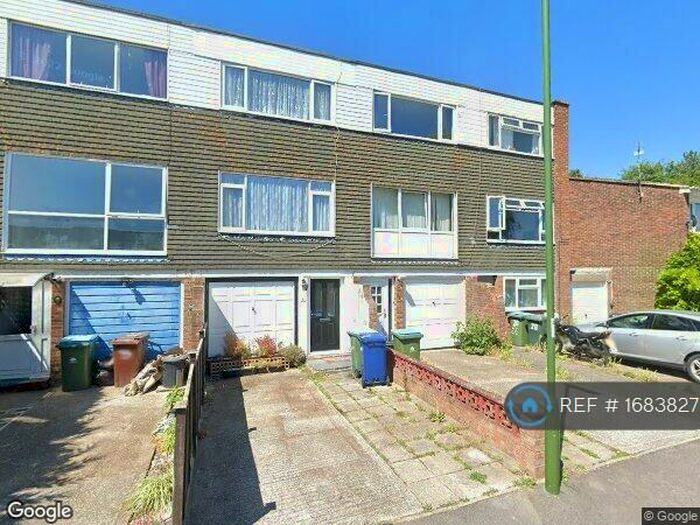 4 Bedroom End Of Terrace House To Rent In Willowbrook, Littlehampton, BN17
