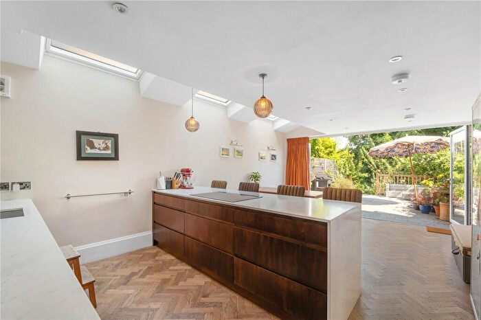 4 Bedroom Terraced House To Rent In Ivanhoe Road, Camberwell, London, SE5