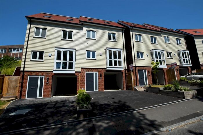 4 Bedroom Town House To Rent In Lancaster Road, St. Leonards-On-Sea, TN38