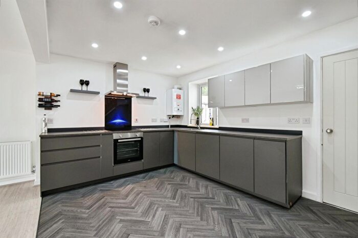 3 Bedroom Semi-Detached House For Sale In Mount Pleasant, Troedyrhiw, Merthyr Tydfil, CF48