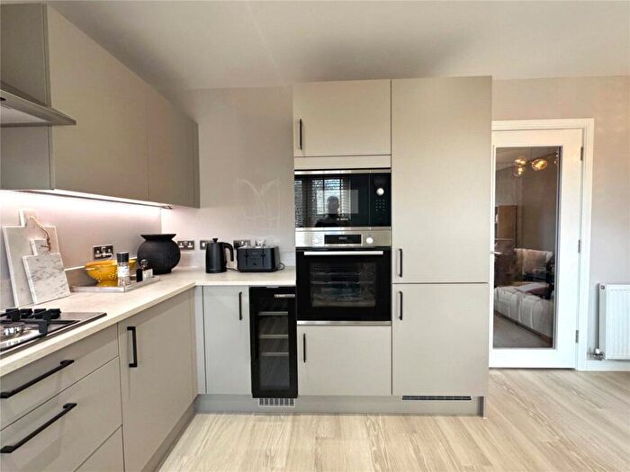 3 Bedroom Semi-Detached House For Sale In Abernethyn Road, Newmains, Wishaw, North Lanarkshire, ML2