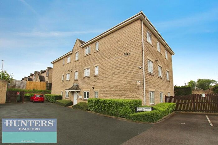 2 Bedroom Flat For Sale In Glastonbury Court Bradford, BD4