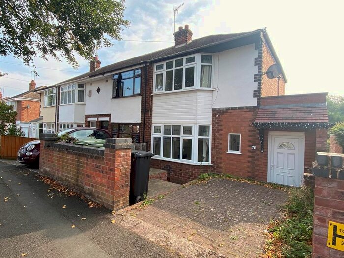 3 Bedroom Semi-Detached House To Rent In Broadway Grove, Worcester, WR2