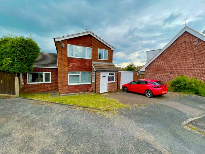 3 Bedroom Semi-Detached House To Rent In Balmoral Avenue, Shepshed, LE12