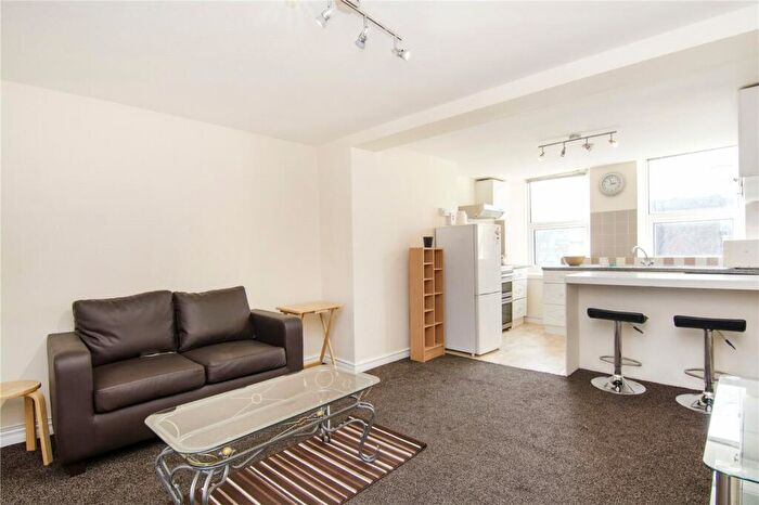 2 Bedroom Flat To Rent In The Grove, London, E15