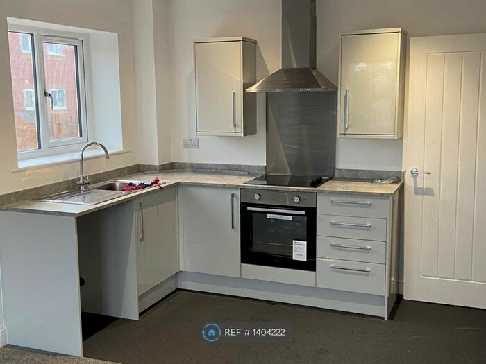 2 Bedroom Flat To Rent In Coopers Way, Blackpool, FY1