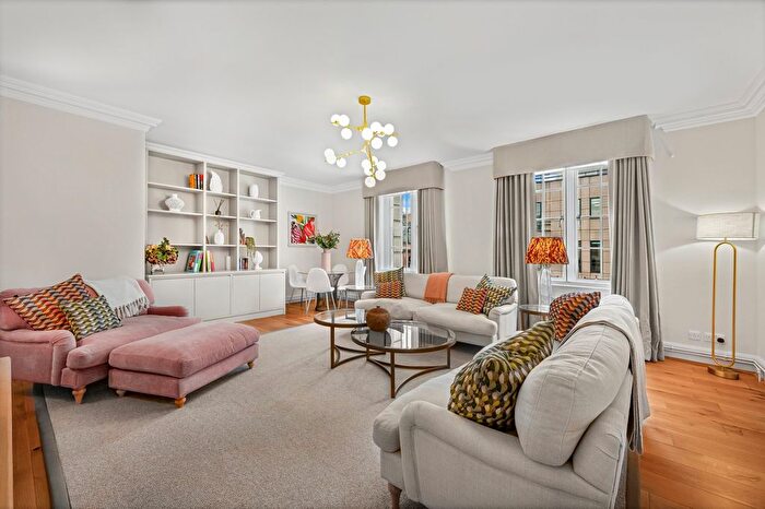 2 Bedroom Flat To Rent In - Fleet Street, Clifford's Inn, EC4Y