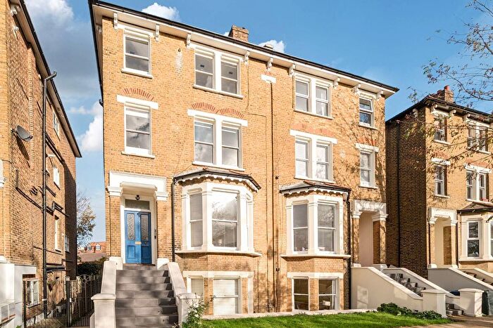 2 Bedroom Flat To Rent In Churchfield Road, West Ealing, London, W13