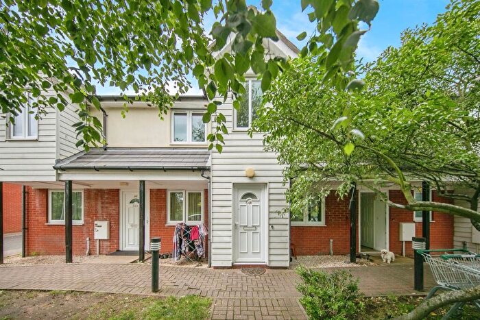 2 Bedroom Maisonette For Sale In Sproughton Road, Ipswich, IP1