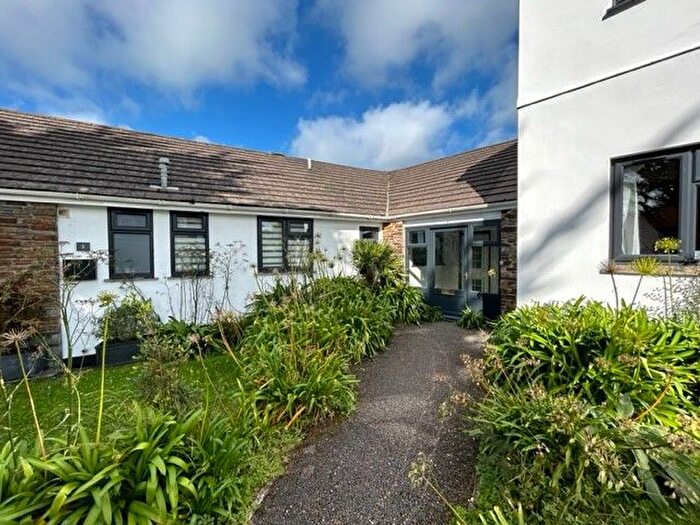 2 Bedroom Flat To Rent In Rock Road, Wadebridge, PL27