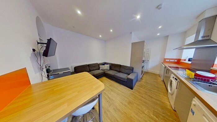 4 Bedroom Flat To Rent In Flat, St Peters Gate, Nottingham, NG1