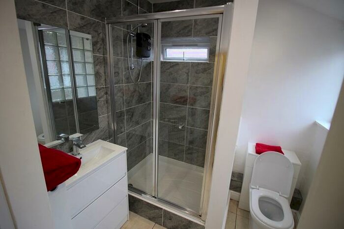 3 Bedroom House To Rent In / Bed Student House Gaunt Street **all Inclusive**, LN5