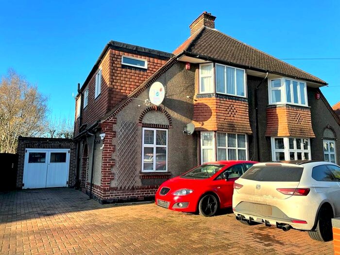 4 Bedroom Semi-Detached House To Rent In Hill Road, Pinner, HA5