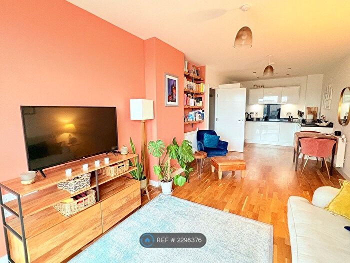 1 Bedroom Flat To Rent In Altitude Point, London, N8