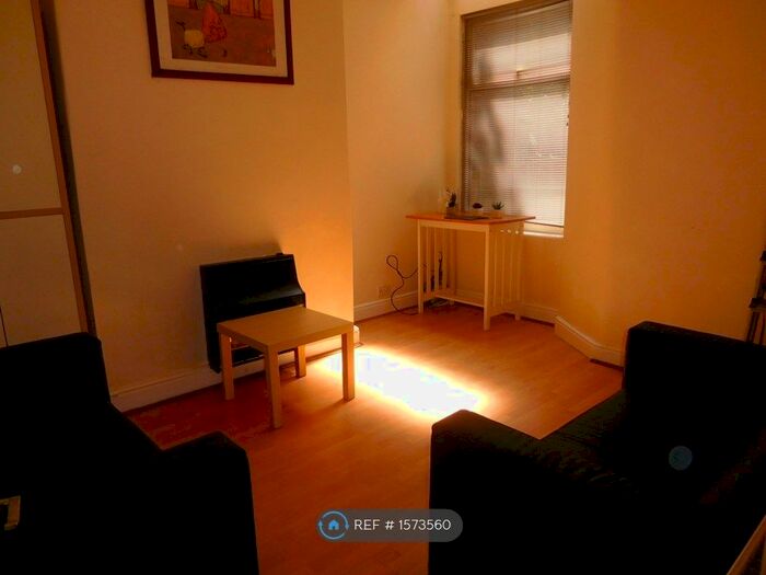 4 Bedroom Terraced House To Rent In Filey Road, Manchester, M14