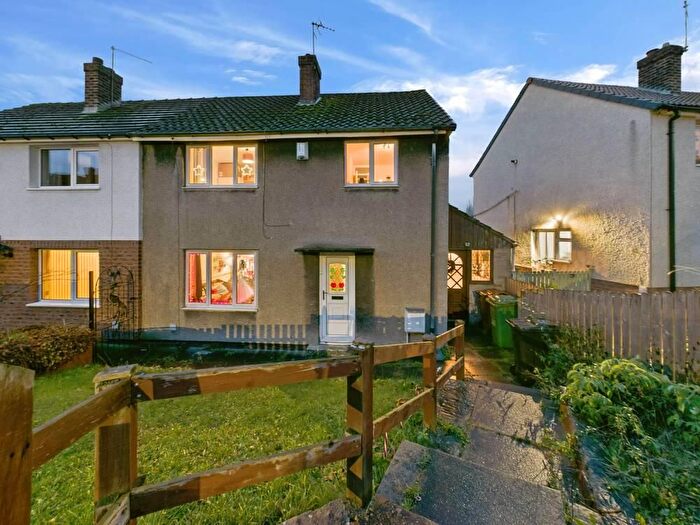 3 Bedroom Property For Sale In Hill Estate, Upton, Pontefract, WF9