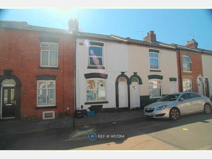 2 Bedroom Terraced House To Rent In Cloutsham Street, Northampton, NN1