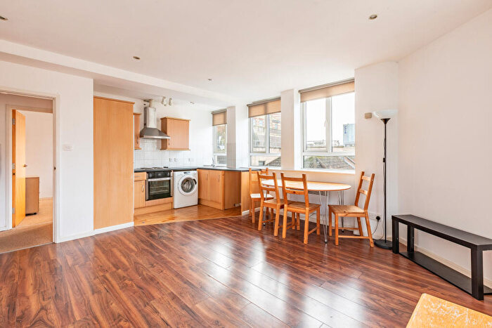 2 Bedroom Flat For Sale In St. Giles Court, Small Street, Bristol, BS1