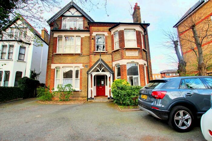 1 Bedroom Apartment To Rent In Blyth Road, Bromley, Kent, BR1