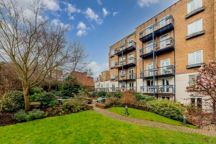 1 Bedroom Flat For Sale In Hornsey Lane, Highgate, N6