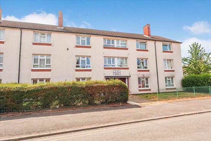 3 Bedroom Apartment For Sale In Buttermere Avenue, Burnham, Slough, SL1