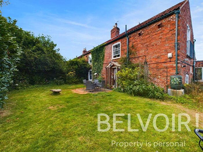 3 Bedroom Semi-Detached House For Sale In West End, Farndon, NG24