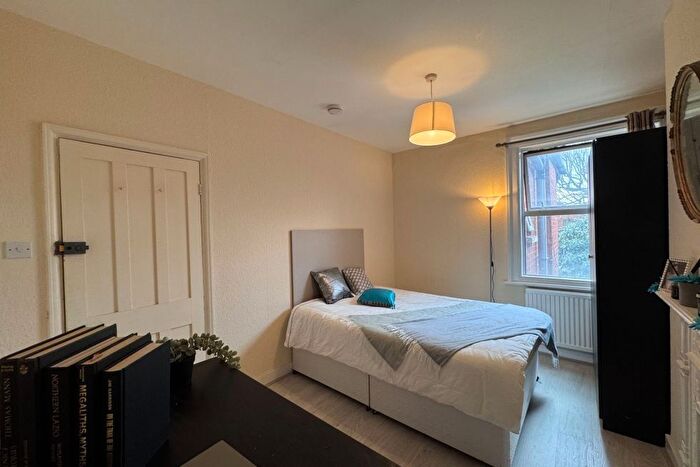 1 Bedroom Flat To Rent In Kings Road, London, NW10
