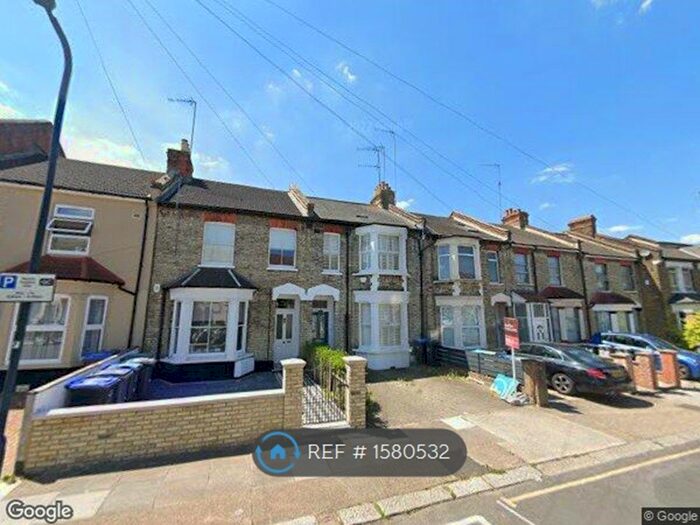 2 Bedroom Flat To Rent In Chaplin Road, London, NW2