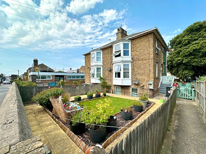 3 Bedroom Maisonette To Rent In Hereson Road, Ramsgate, Kent, CT11