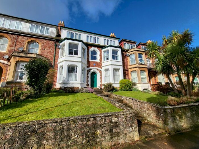 1 Bedroom Flat To Rent In Blenheim Road, Minehead, TA24