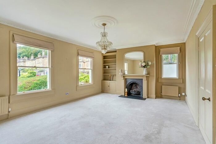 3 Bedroom End Of Terrace House To Rent In Frankley Buildings, Bath, BA1