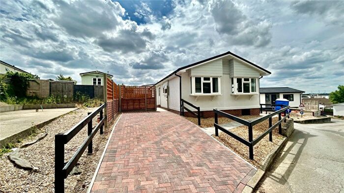 2 Bedroom Park Home For Sale In The Drove, Bedwell Park, Witchford, Ely, CB6