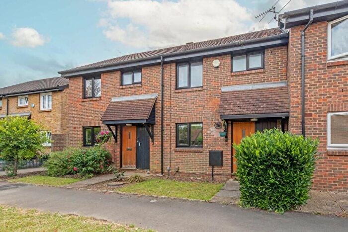 3 Bedroom Terraced House To Rent In Pinkcoat Close, Feltham, TW13